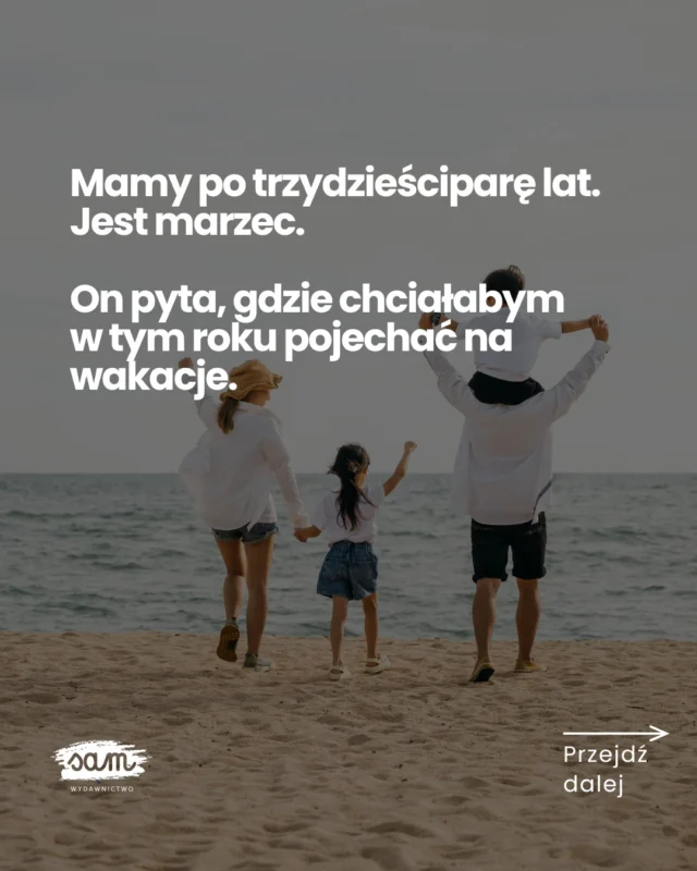 Wiem, że czasem chciałabyś odpocząć pod palmami i nie myśleć o niczym. Jak za dawnych czasów, zanim zostałaś mamą.
To normalne, że czasem tęsknimy za życiem przed dziećmi.Ale… wiele rzeczy możesz robić z nimi! Także podróżować!Może nierozsądnie byłoby nazywać to urlopem 😉 Ale możecie razem:
💜 poznawać nowe miejsca i kultury,
💜 tworzyć wspomnienia i zbierać pamiątki,
💜 spędzać czas tak, jak lubicie – i tak, jak Ty lubisz.To możliwe. Nie będzie tym samym, co wakacje we dwoje. Ale TERAZ jest WASZ CZAS. Obojętnie czy lot daleko, czy agroturystyka blisko. Warto tworzyć wspólne podróżnicze wspomnienia 💜🗨️ Skomentuj 𝗞𝗢𝗗 i zamów 20% taniej ✂️ książki, które Ci w tym pomogą!Nasze ✨𝗻𝗼𝘄𝗼𝘀́𝗰𝗶✨
✈️ Wszystko o samolotach, która po może podejść Wam do pierwszego lotu z ciekawością zamiast stresu.
🚂 Wszystko o pociągach, z którą odkryjecie, jak toczy się życie na dworcu i co dzieje się w różnych wagonach w czasie jazdy.Oraz inne tytuły, które pomogą Wam się przygotować na wyprawę życia:
🏊🏻‍♀️ Uczymy się pływać, która przygotuje Was do wizyty na basenie, a aquaparku, nad jeziorem lub morzem.
💪 Miej odwagę, siłę i pewność siebie, która pomaga uwierzyć w siebie i ze śmiałością próbować nowych rzeczy.
🇬🇧 Polsko-angielskie słowniki obrazkowe, które wesprą Was w nauce pierwszych słów.🗨️ Skomentuj 𝗞𝗢𝗗 i odbierz -20% ✂️ na książki z efektem WOW!#bookstagrampl #pomysłnaprezent #książkidladzieci #czytamzdzieckiem