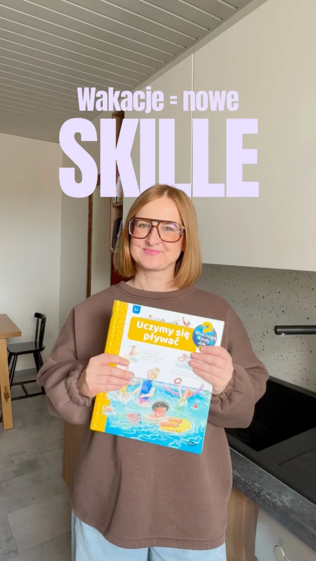 ☀️ Wakacje są wtedy, kiedy dziecko jest szczęśliwe, brudne i... każdego dnia coraz bardziej SAModzielne 🥹Skomentuj 𝗣𝗥𝗢𝗠𝗢, a wyślemy Ci link do wszystkich książek z rabatem -30% 💛👇Pierwsze samodzielnie zamówione lody po angielsku. Odwaga, by wejść do wody. Godziny zabaw z rówieśnikami na świeżym powietrzu. I to bez kłótni! 🙌Każda z tych chwil to okazja do nauki czegoś nowego.Dlatego przygotowaliśmy wakacyjną promocję na książki, które wspierają dziecięcą ciekawość, samodzielność i rozwój.🗨️ Skomentuj 𝗣𝗥𝗢𝗠𝗢 i łap -30% ‼️ Takiego rabatu dawno u nas nie było! 😲#wydawnictwosam #bookstagrampl #przedszkolak #rodzicielstwobliskości #czytamzdzieckiem